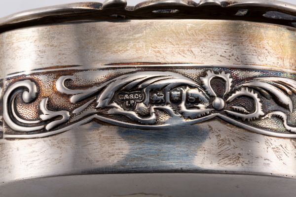 Gruppo di quattro oggetti  - Asta Argenti Antichi e da Collezione - Associazione Nazionale - Case d'Asta italiane