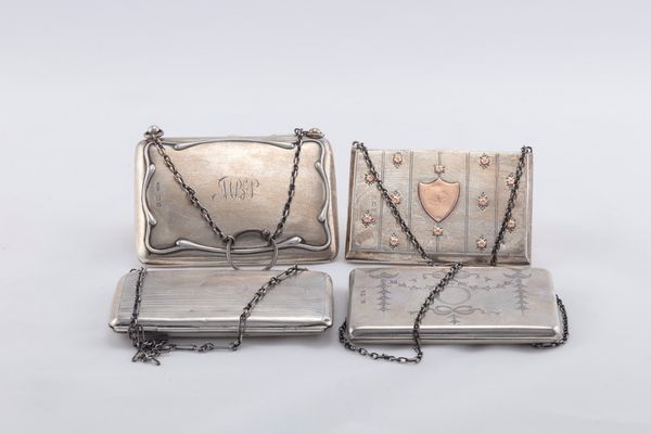 Quattro porta biglietti a foggia di borsetta  - Asta Argenti Antichi e da Collezione - Associazione Nazionale - Case d'Asta italiane