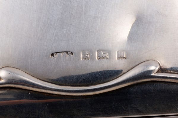 Quattro porta biglietti a foggia di borsetta  - Asta Argenti Antichi e da Collezione - Associazione Nazionale - Case d'Asta italiane