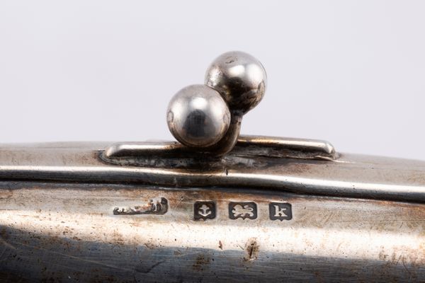 Due portabiglietti e due portamonete con catanella  - Asta Argenti Antichi e da Collezione - Associazione Nazionale - Case d'Asta italiane