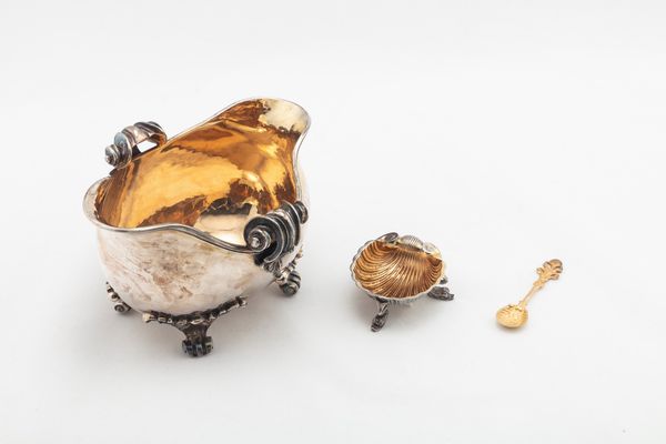 Salsiera e salierina con cucchiaino  - Asta Argenti Antichi e da Collezione - Associazione Nazionale - Case d'Asta italiane