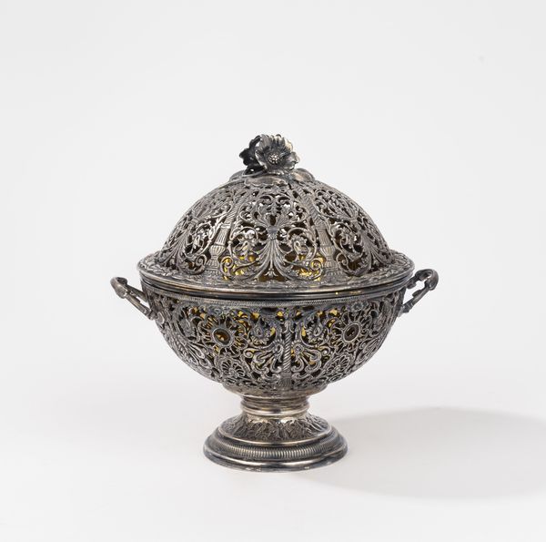 Messulam : Coppa porta bon-bon  - Asta Argenti Antichi e da Collezione - Associazione Nazionale - Case d'Asta italiane