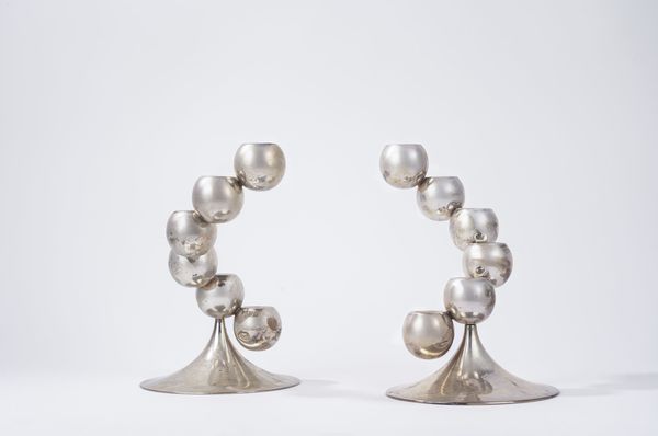 Coppia di candelabri  - Asta Argenti Antichi e da Collezione - Associazione Nazionale - Case d'Asta italiane