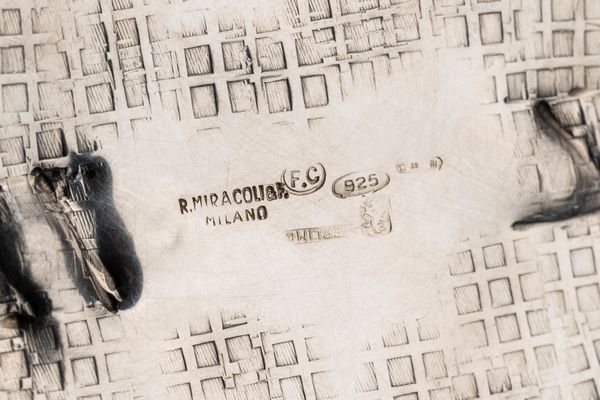 FRATELLI CACCHIONE : Vaso centrotavola  - Asta Argenti Antichi e da Collezione - Associazione Nazionale - Case d'Asta italiane