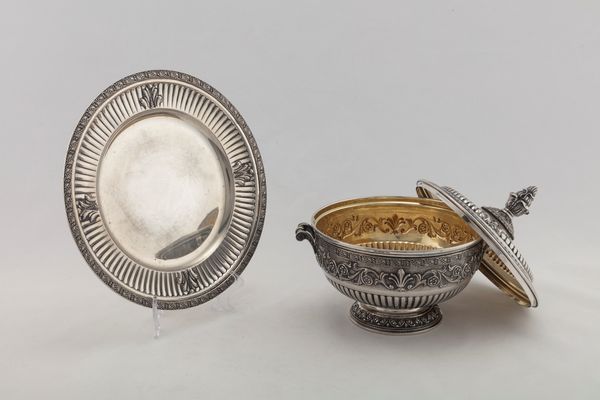 Zuppiera con piatto  - Asta Argenti Antichi e da Collezione - Associazione Nazionale - Case d'Asta italiane