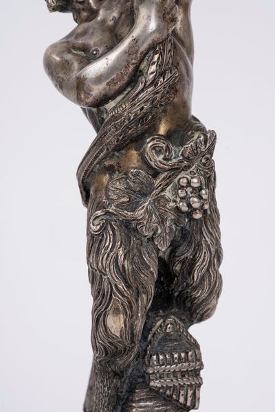 Coppia di candelieri, con satiro e ninfa  - Asta Argenti Antichi e da Collezione - Associazione Nazionale - Case d'Asta italiane