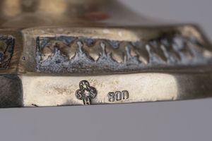 Gruppo di tre oggetti  - Asta Argenti Antichi e da Collezione - Associazione Nazionale - Case d'Asta italiane