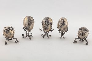 Cinque uova  - Asta Argenti Antichi e da Collezione - Associazione Nazionale - Case d'Asta italiane