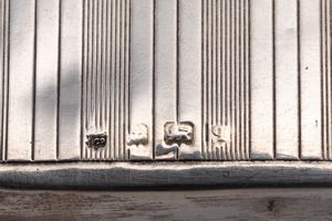 Gruppo di quattro oggetti  - Asta Argenti Antichi e da Collezione - Associazione Nazionale - Case d'Asta italiane