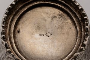 Vaso e scrigno  - Asta Argenti Antichi e da Collezione - Associazione Nazionale - Case d'Asta italiane