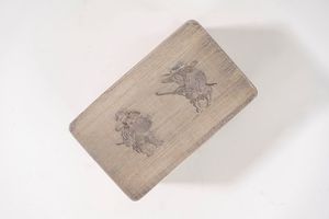 MARIO BUCCELLATI : Scatola, della serie da i Gobbi di Jac Callot  - Asta Argenti Antichi e da Collezione - Associazione Nazionale - Case d'Asta italiane