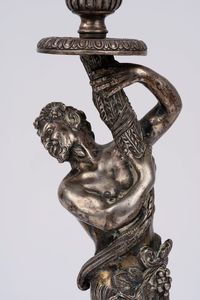 Coppia di candelieri, con satiro e ninfa  - Asta Argenti Antichi e da Collezione - Associazione Nazionale - Case d'Asta italiane