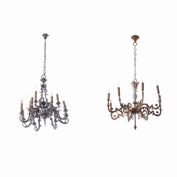 Lampadario a 12 luci in metallo e lampadario dorato a 8 luci  - Asta Antiquariato - Associazione Nazionale - Case d'Asta italiane