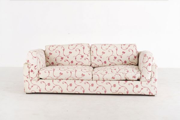 Due divani imbottiti  - Asta Antiquariato - Associazione Nazionale - Case d'Asta italiane