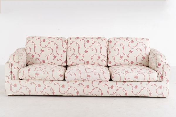 Due divani imbottiti  - Asta Antiquariato - Associazione Nazionale - Case d'Asta italiane