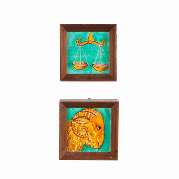Coppia di placchette con segni zodiacali  - Asta Antiquariato - Associazione Nazionale - Case d'Asta italiane