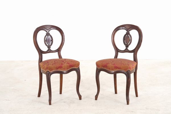 Sei sedie in legno intagliato. XIX secolo  - Asta Antiquariato - Associazione Nazionale - Case d'Asta italiane