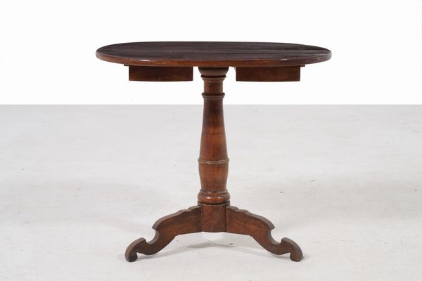 Tavolo da appoggio. XIX secolo  - Asta Antiquariato - Associazione Nazionale - Case d'Asta italiane