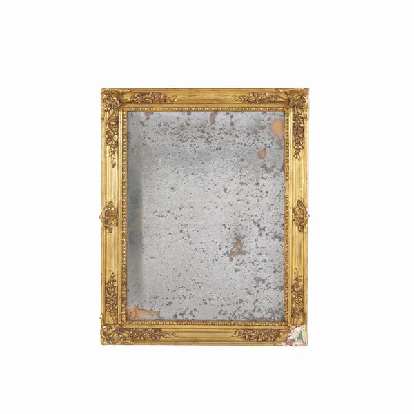 Specchiera in legno e pastiglia dorata. XIX secolo  - Asta Antiquariato - Associazione Nazionale - Case d'Asta italiane