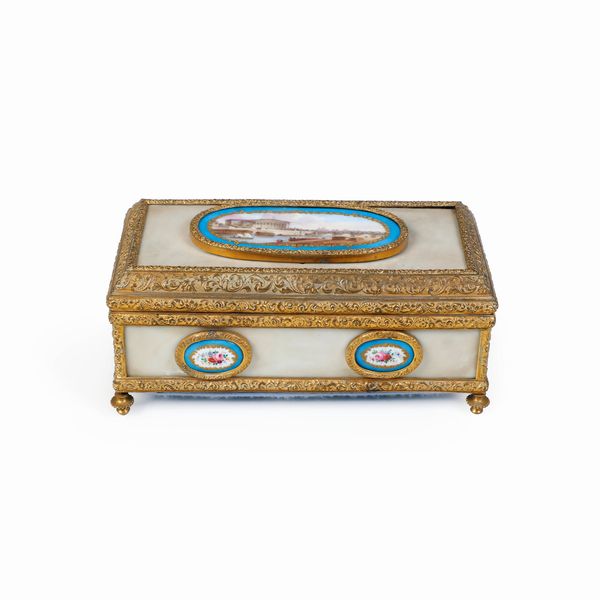 Confanetto. Francia, XIX secolo  - Asta Antiquariato - Associazione Nazionale - Case d'Asta italiane