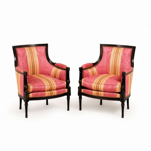 Coppia di poltrone in legno intagliato ed ebanizzato  - Asta Antiquariato - Associazione Nazionale - Case d'Asta italiane