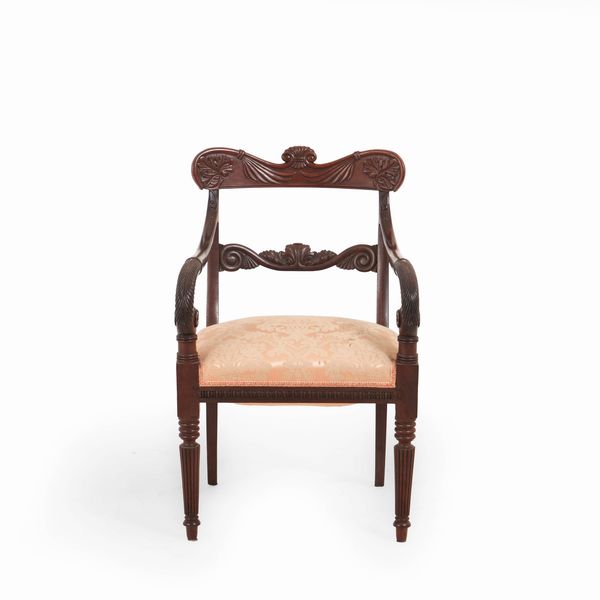 Poltrona Carlo X in mogano intagliato. XIX secolo  - Asta Antiquariato - Associazione Nazionale - Case d'Asta italiane