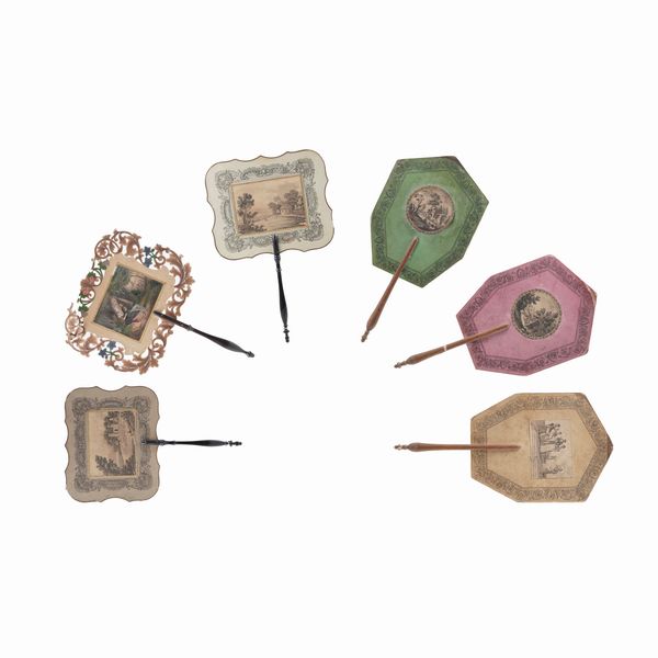 Sei piccoli ventagli di forme diverse con stampe  - Asta Antiquariato - Associazione Nazionale - Case d'Asta italiane