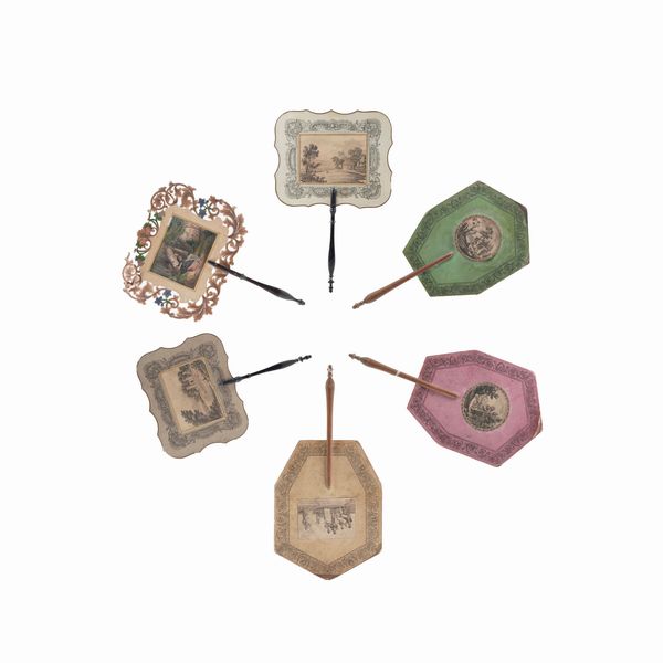 Sei piccoli ventagli di forme diverse con stampe  - Asta Antiquariato - Associazione Nazionale - Case d'Asta italiane