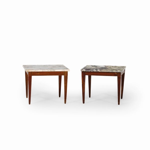 Due tavolini da salotto. XX secolo  - Asta Antiquariato - Associazione Nazionale - Case d'Asta italiane