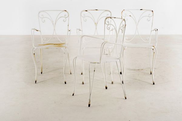 Due tavoli e otto sedie  da giardino in ferro  - Asta Antiquariato - Associazione Nazionale - Case d'Asta italiane