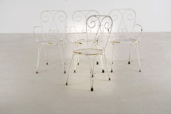 Due tavoli e otto sedie  da giardino in ferro  - Asta Antiquariato - Associazione Nazionale - Case d'Asta italiane