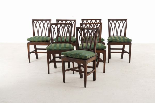 Salotto composto da divano e 7 sedie. XIX secolo  - Asta Antiquariato - Associazione Nazionale - Case d'Asta italiane