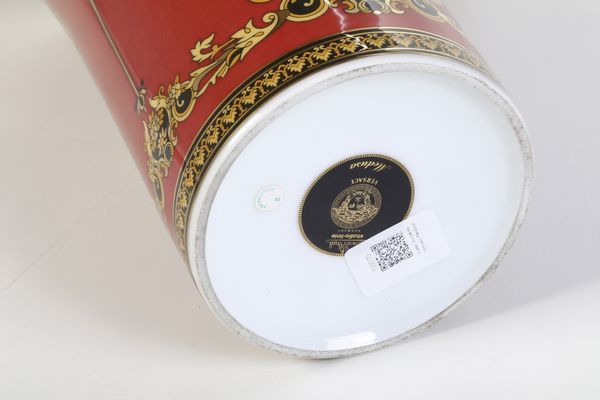 Vaso Rosenthal Versace modello Medusa  - Asta Antiquariato - Associazione Nazionale - Case d'Asta italiane