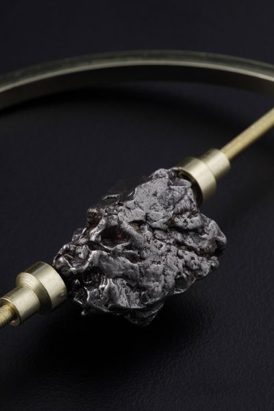 Curioso frammento di Meteorite 'Campo del Cielo'<BR>  - Asta Antiquariato - Associazione Nazionale - Case d'Asta italiane