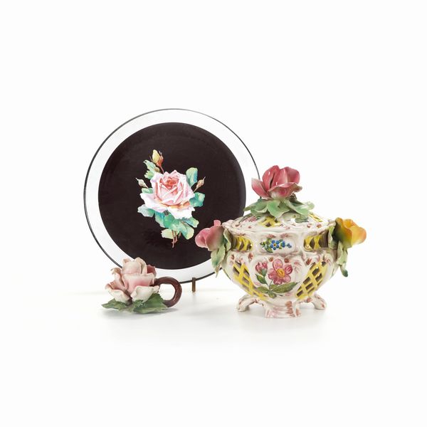 Lotto di ceramiche policrome  - Asta Antiquariato - Associazione Nazionale - Case d'Asta italiane