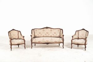 Salotto in legno intagliato in stile settecentesco. Inizi XX secolo  - Asta Antiquariato - Associazione Nazionale - Case d'Asta italiane