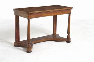 Coppia di consolles in legno intagliato. XIX secolo  - Asta Antiquariato - Associazione Nazionale - Case d'Asta italiane