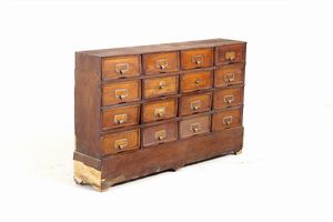 Schedario da ufficio in legno. XX secolo  - Asta Antiquariato - Associazione Nazionale - Case d'Asta italiane