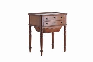 Tavolino da lavoro. XIX secolo  - Asta Antiquariato - Associazione Nazionale - Case d'Asta italiane