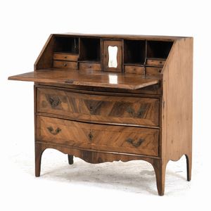 Ribalta in legno lastronato e filettato. XVIII secolo  - Asta Antiquariato - Associazione Nazionale - Case d'Asta italiane