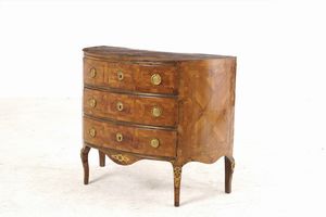 Cassettone a mezzaluna lastronato. Sicilia, XVIII secolo  - Asta Antiquariato - Associazione Nazionale - Case d'Asta italiane