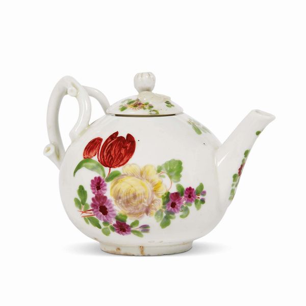 TEIERA, VENEZIA, MANIFATTURA COZZI (?), 1770 CIRCA  - Asta CERAMICA. MAIOLICHE E PORCELLANE DAL RINASCIMENTO ALL'OTTOCENTO - Associazione Nazionale - Case d'Asta italiane