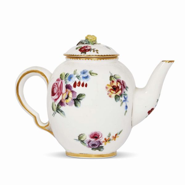 TEIERA, MANIFATTURA DI SVRES, 1765  - Asta CERAMICA. MAIOLICHE E PORCELLANE DAL RINASCIMENTO ALL'OTTOCENTO - Associazione Nazionale - Case d'Asta italiane