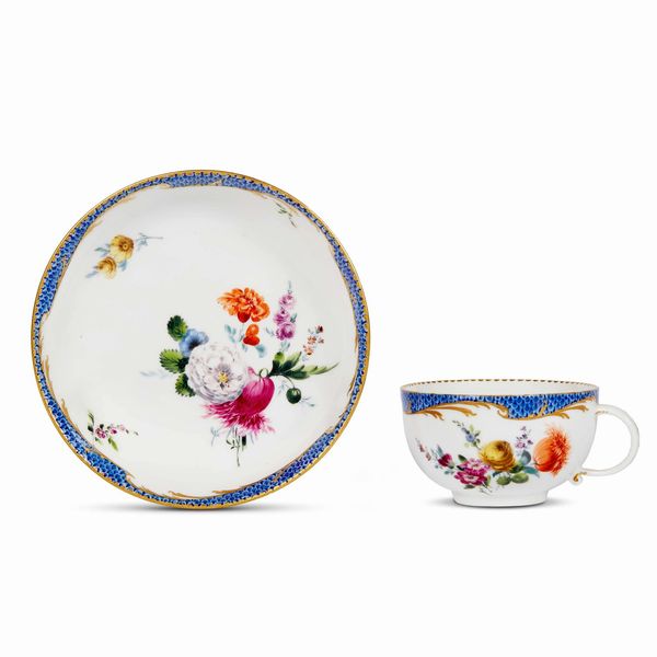 TAZZINA CON PIATTINO, MANIFATTURA DI MEISSEN, 1763-1774  - Asta CERAMICA. MAIOLICHE E PORCELLANE DAL RINASCIMENTO ALL'OTTOCENTO - Associazione Nazionale - Case d'Asta italiane