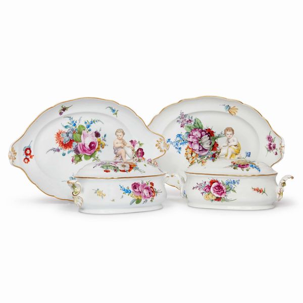 COPPIA DI ZUPPIERE CON COPERCHIO E PRESENTATOIO, GERMANIA, MANIFATTURA DI MEISSEN, 1776-1814  - Asta CERAMICA. MAIOLICHE E PORCELLANE DAL RINASCIMENTO ALL'OTTOCENTO - Associazione Nazionale - Case d'Asta italiane