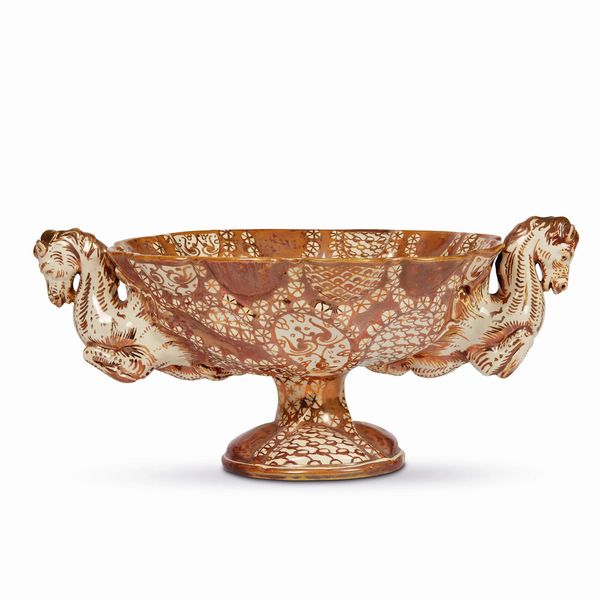 COPPA STEMMATA, FIRENZE, MANIFATTURA CANTAGALLI, 1890 CIRCA  - Asta CERAMICA. MAIOLICHE E PORCELLANE DAL RINASCIMENTO ALL'OTTOCENTO - Associazione Nazionale - Case d'Asta italiane