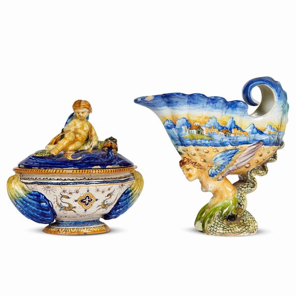 VERSATOIO E PICCOLA COPPA CON COPERCHIO, FIRENZE, MANIFATTURA CANTAGALLI, FINE SECOLO XIX  - Asta CERAMICA. MAIOLICHE E PORCELLANE DAL RINASCIMENTO ALL'OTTOCENTO - Associazione Nazionale - Case d'Asta italiane