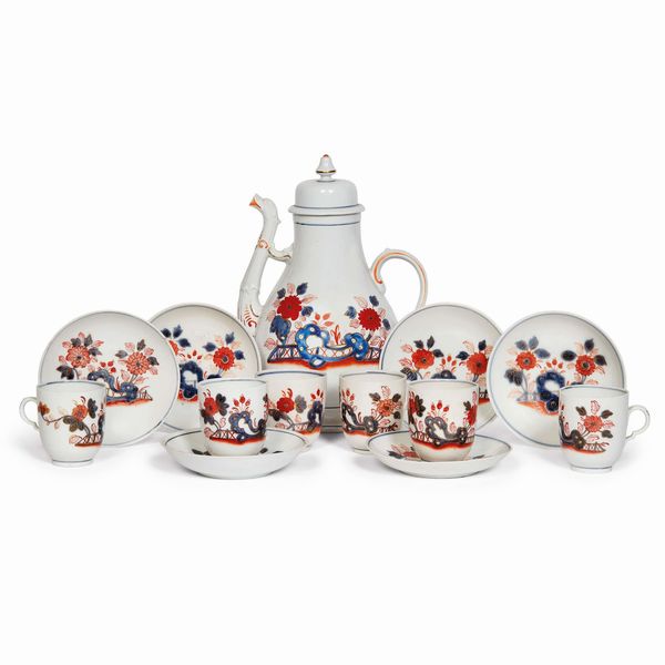 ASSORTIMENTO DA CAFFÈ, DOCCIA, MANIFATTURA GINORI, SECONDA METÀ SECOLO XVIII  - Asta CERAMICA. MAIOLICHE E PORCELLANE DAL RINASCIMENTO ALL'OTTOCENTO - Associazione Nazionale - Case d'Asta italiane