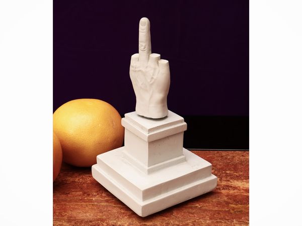 Carillon L.O.V.E., Maurizio Cattelan per Seletti, 2014  - Asta La casa moderna - Associazione Nazionale - Case d'Asta italiane