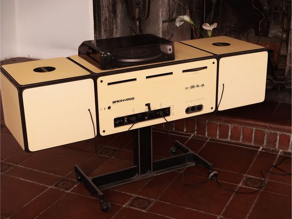Pier Giacomo e Achille Castiglioni : Radio stereo giradischi RR126 per Brionvega  - Asta La casa moderna - Associazione Nazionale - Case d'Asta italiane